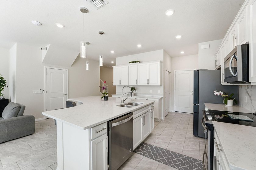 Welcome to 4802 Blistering Way, a beautifully maintained - photo 4