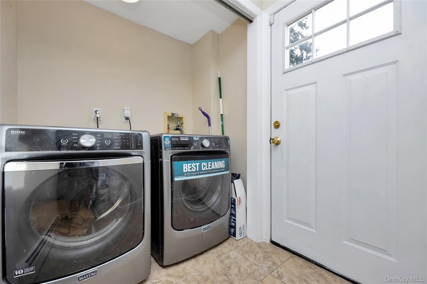 Charming Colonial - Your Forever Home! Lovely Colonial with an - photo 21