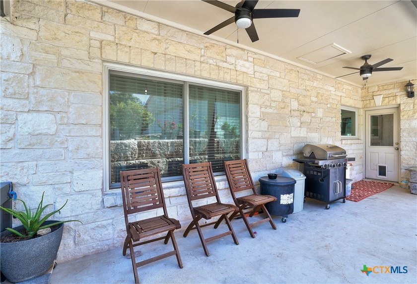 WELCOME TO A MOVE-IN-READY MASTERPIECE IN THE HEART OF THE TEXAS - photo 25