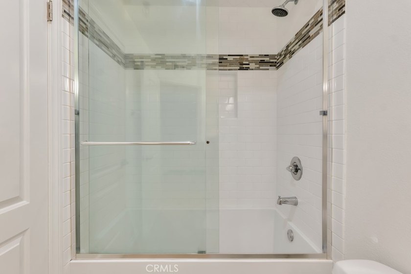 Welcome to this beautifully maintained first-floor condominium - photo 36