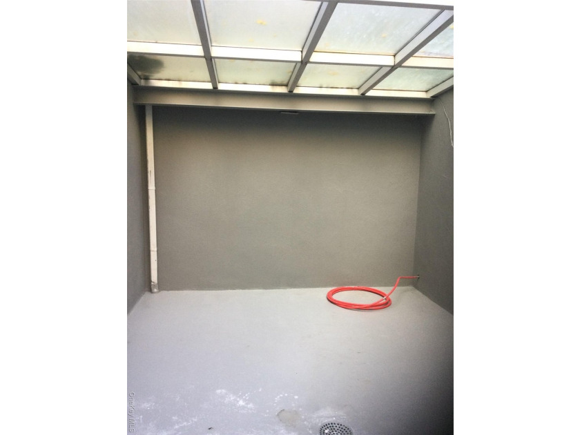 Welcome to 179 Monroe St,Apt 1A Discover this stylish 2-bedroom - photo 2