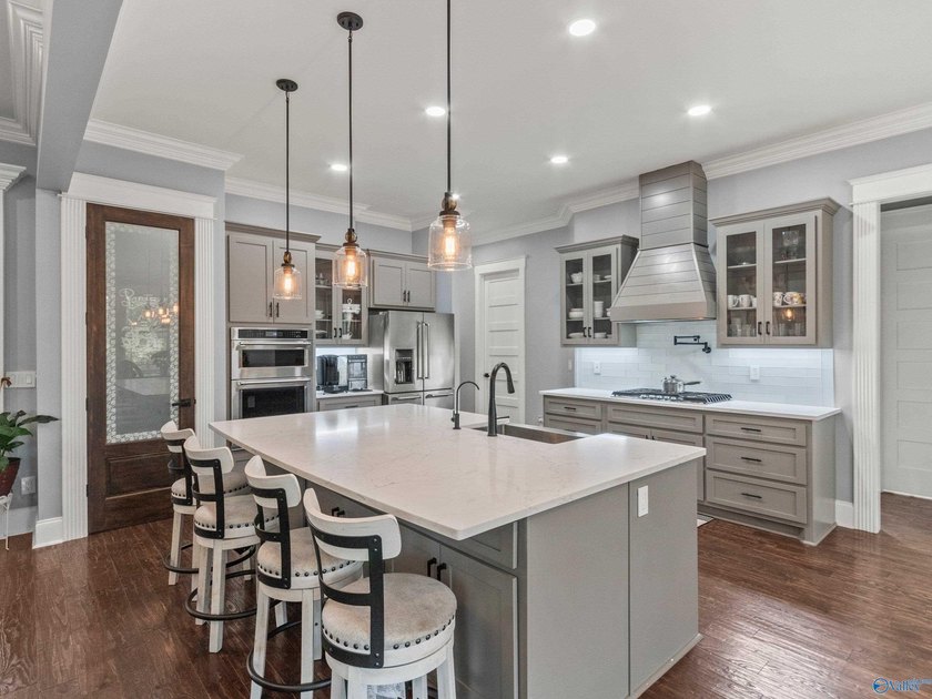 Welcome to a truly extraordinary residence where modern luxury - photo 14