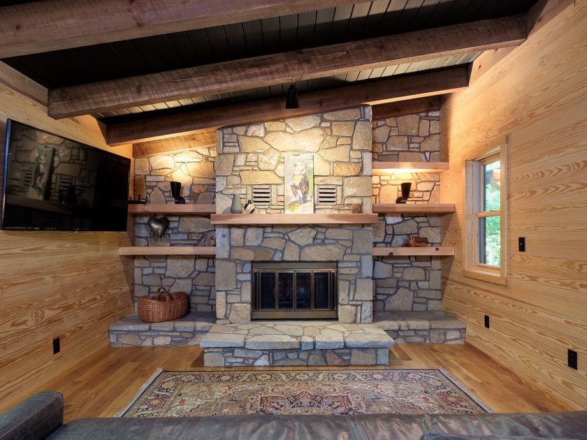 212 Southeast Shore Drive offers a level of craftsmanship and - photo 16
