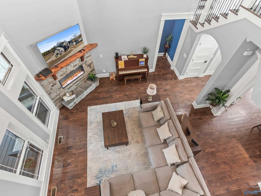 Welcome to a truly extraordinary residence where modern luxury - photo 35