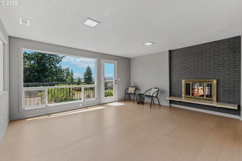 Like new home with a lower interest rate payment! Seller willing - photo 12