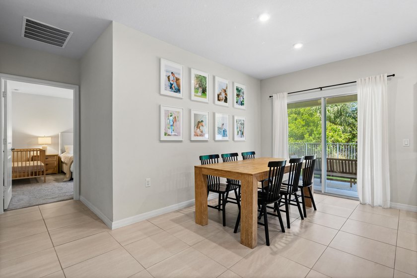 Welcome to this beautifully maintained 2021-built home offering - photo 12