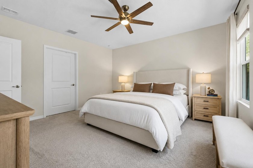 Welcome to this beautifully maintained 2021-built home offering - photo 15