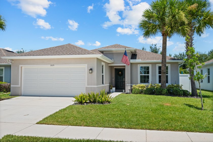 Welcome to this beautifully maintained 2021-built home offering - photo 27