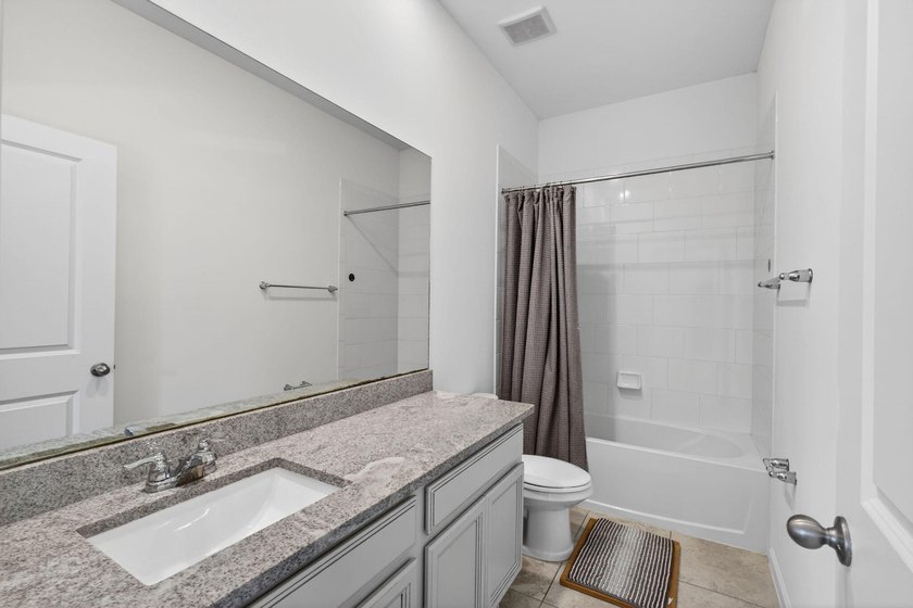 This beautifully maintained 3-bedroom, 2.5-bath home offers - photo 31