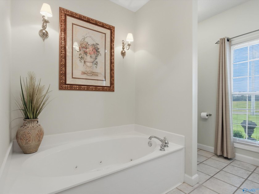 Perfectly positioned along the Southern Gayles Golf Course - photo 20