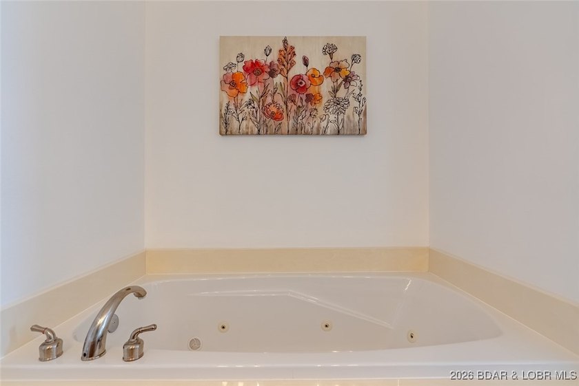 Lakefront Turnkey Investment Opportunity with Nightly Rentals - photo 33
