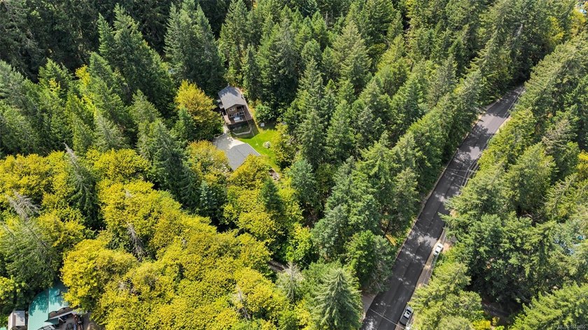 Welcome to 1670 West Shawnigan Lake Rd, Nestled on a lush - photo 44