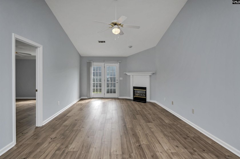 Amazing freshly painted patio home in the heart of Lexington - photo 8