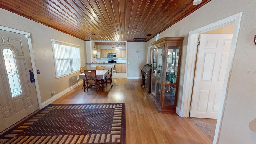 Welcome to your dream home! This charming 3-bedroom, 2-bath - photo 7