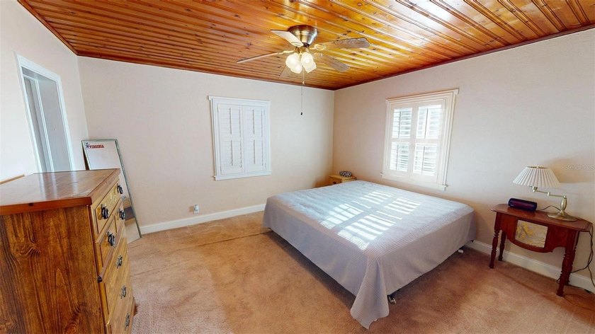 Welcome to your dream home! This charming 3-bedroom, 2-bath - photo 8