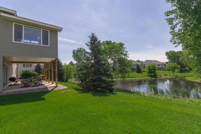 Single-level living with water views and a walk-out basement! - photo 38