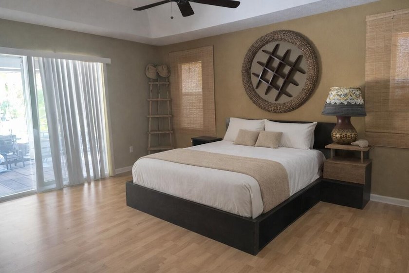 Open-Concept Pool Home with private 4th Bedroom suite No HOA! - photo 13