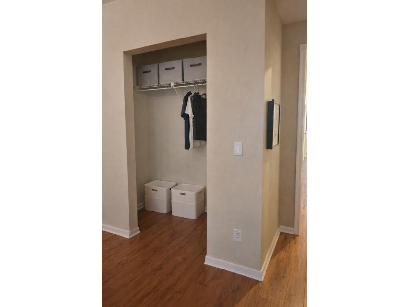 Open-Concept Pool Home with private 4th Bedroom suite No HOA! - photo 22