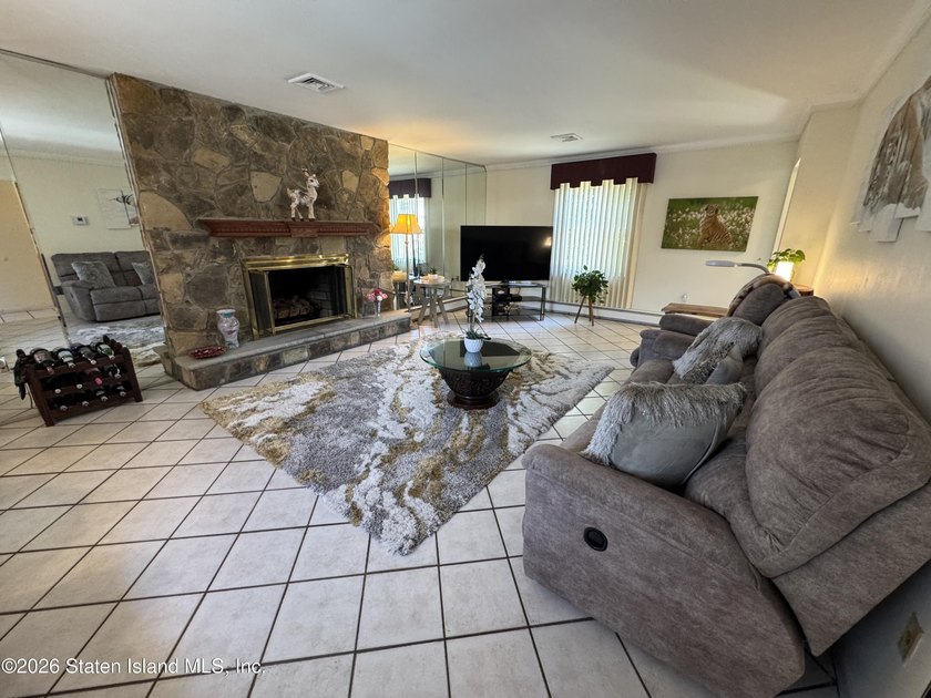 First time being offered for sale! Beautiful Center Hall - photo 38