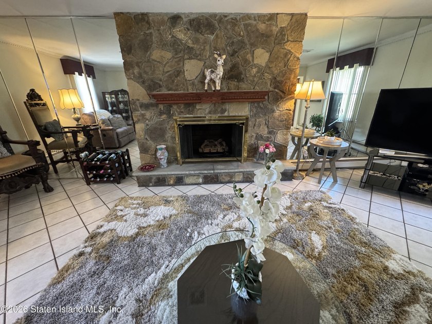 First time being offered for sale! Beautiful Center Hall - photo 39