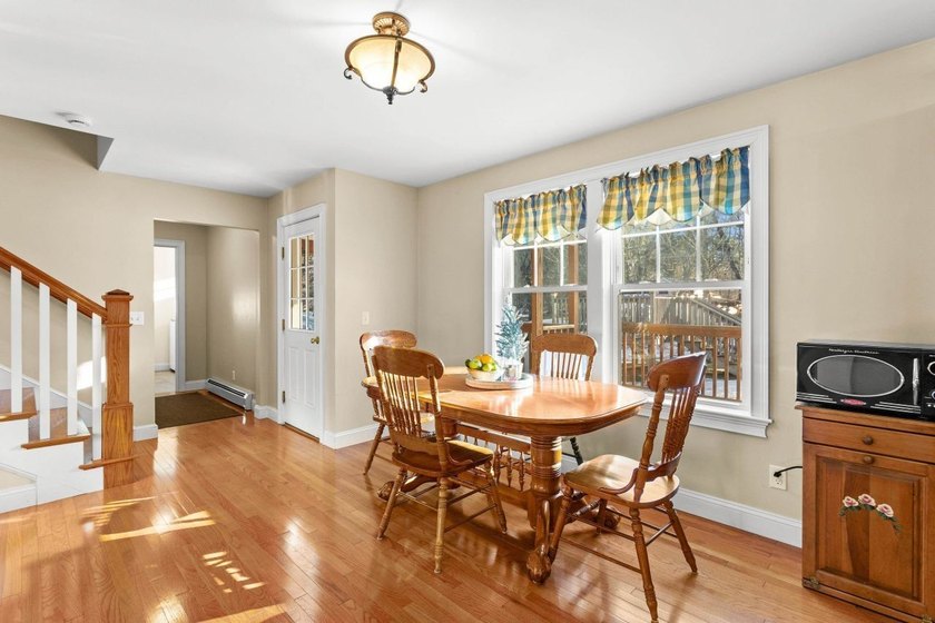 Welcome to 10 Pacific Drive, set on a quiet cul-de-sac and - photo 11