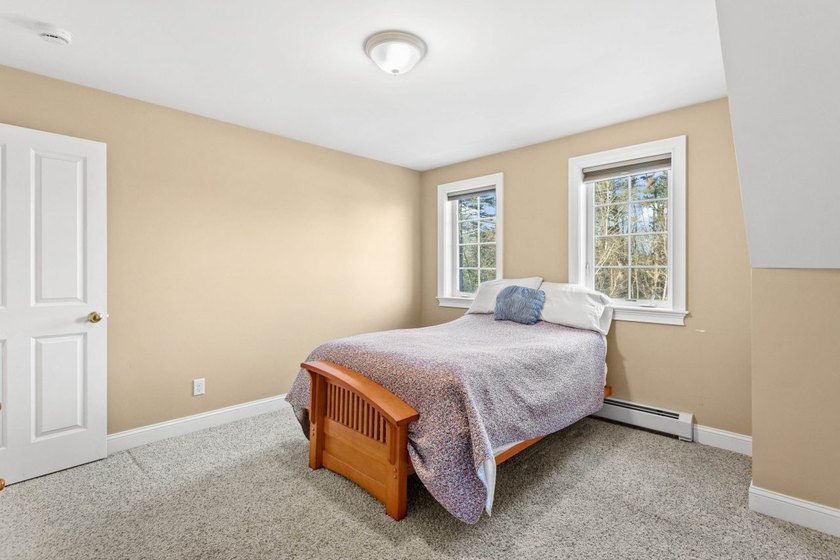 Welcome to 10 Pacific Drive, set on a quiet cul-de-sac and - photo 30