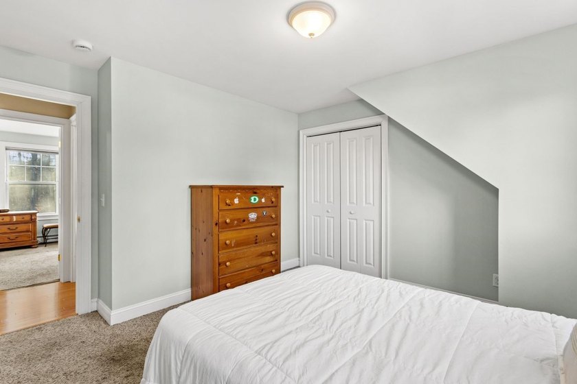 Welcome to 10 Pacific Drive, set on a quiet cul-de-sac and - photo 33