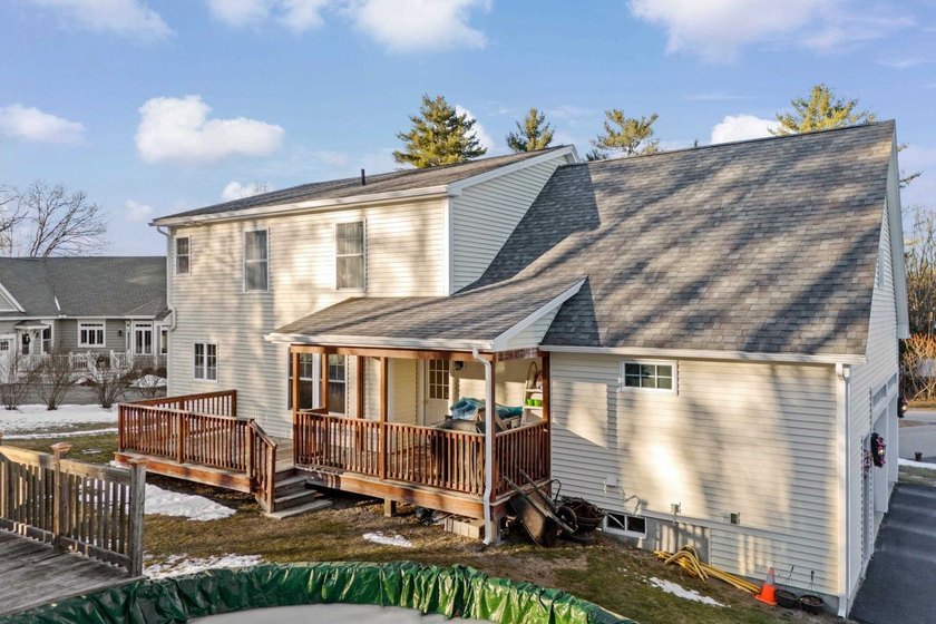 Welcome to 10 Pacific Drive, set on a quiet cul-de-sac and - photo 42