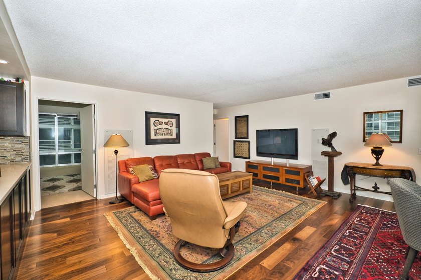 Optima Old Orchard Woods Luxury Living in this 1500 Sq Ft Corner - photo 13