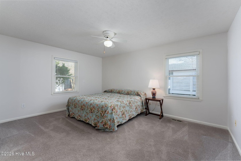 What luck! This charmer is back on the market! Looking for a gem - photo 18