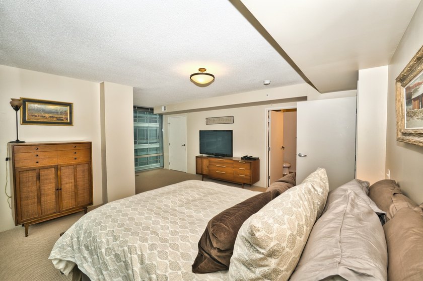 Optima Old Orchard Woods Luxury Living in this 1500 Sq Ft Corner - photo 26