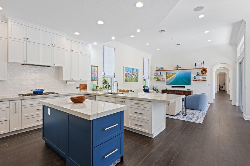 Beautiful move-in ready home offers the perfect blend of space - photo 9