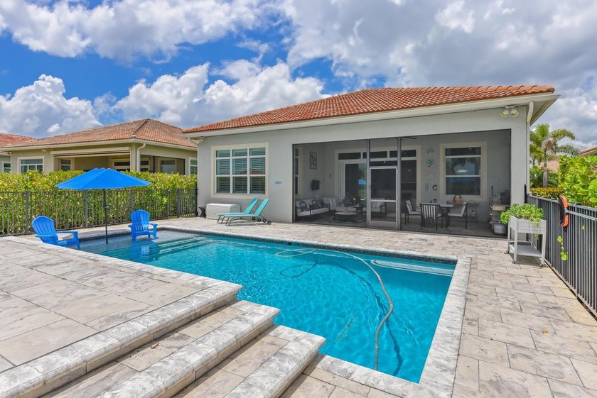 Stunning 3 bedroom home in PGA Verano. Featuring a 15x30 premium - photo 4