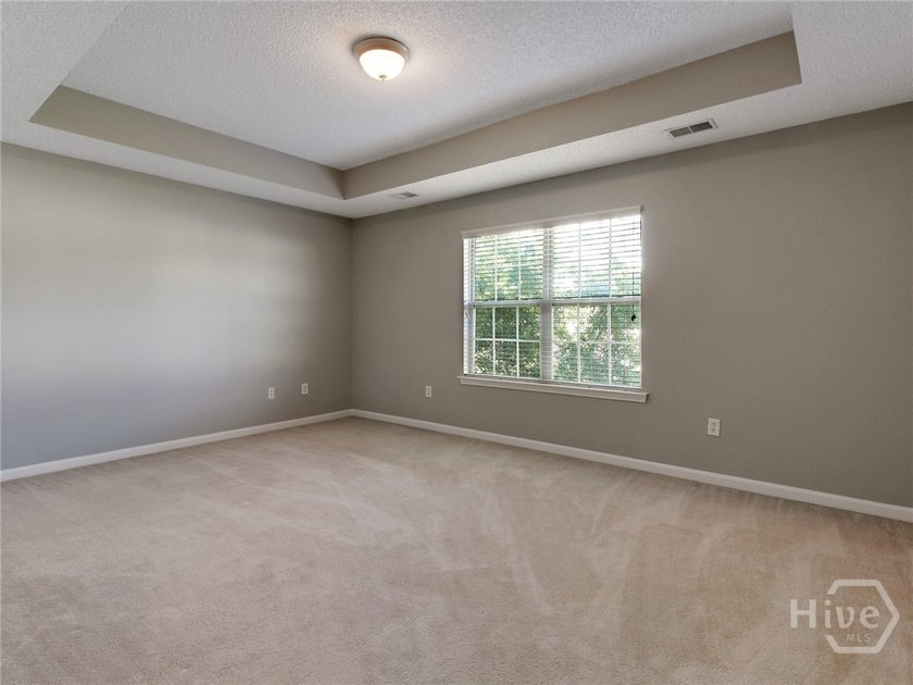 Welcome home to this charming 3 bedroom, 2.5 bath townhome - photo 12