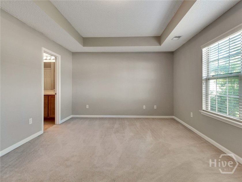 Welcome home to this charming 3 bedroom, 2.5 bath townhome - photo 13