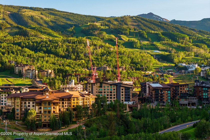 Electric Pass Lodge Residence 503, a pristine 2-bed/2-bath condo - photo 24