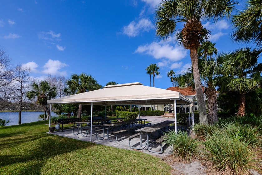 Move-in ready 2/2 Jasmine Villa in a charming courtyard setting - photo 48