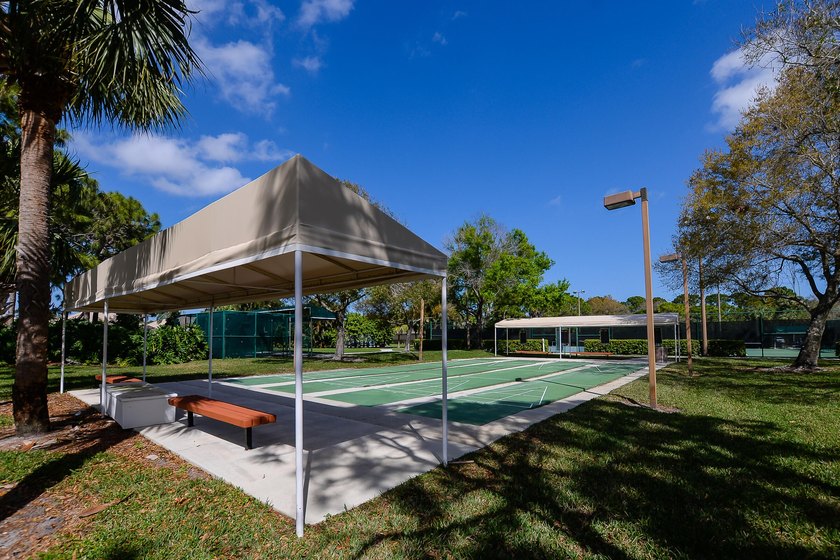 Move-in ready 2/2 Jasmine Villa in a charming courtyard setting - photo 50