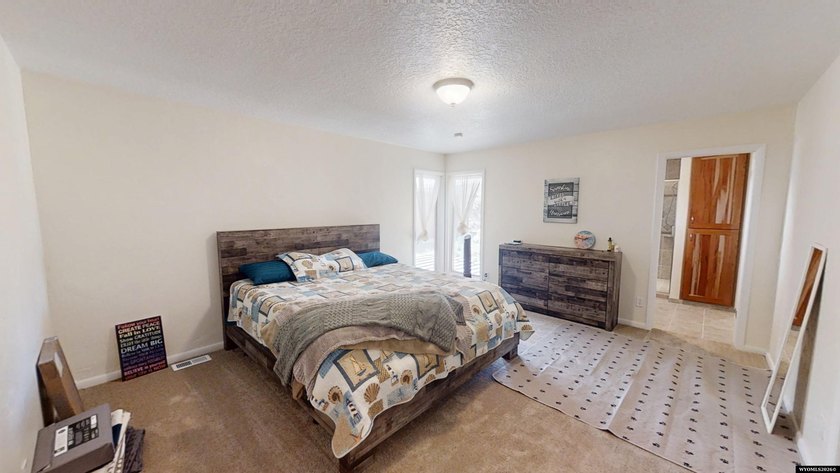 Alcova Lakeview Estates all on one level ranch style home with - photo 18