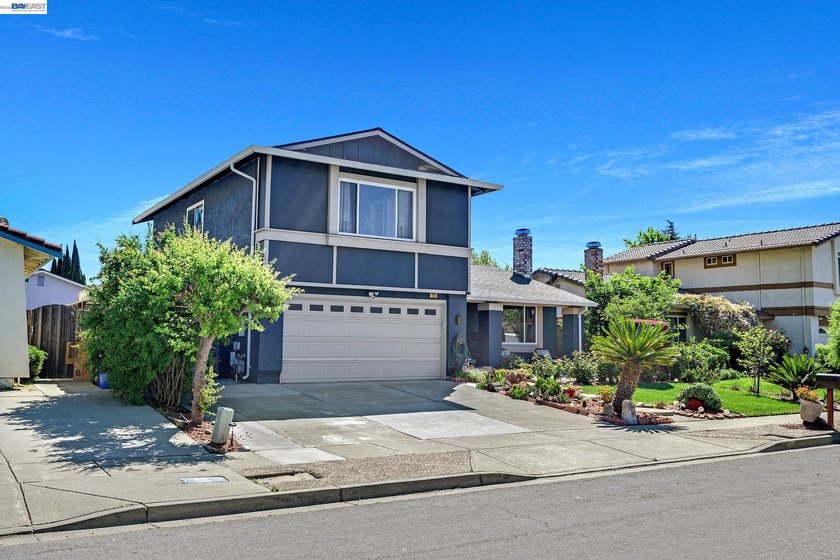 RECENT PRICE IMPROVEMENT, now aligned with today's market! - photo 4