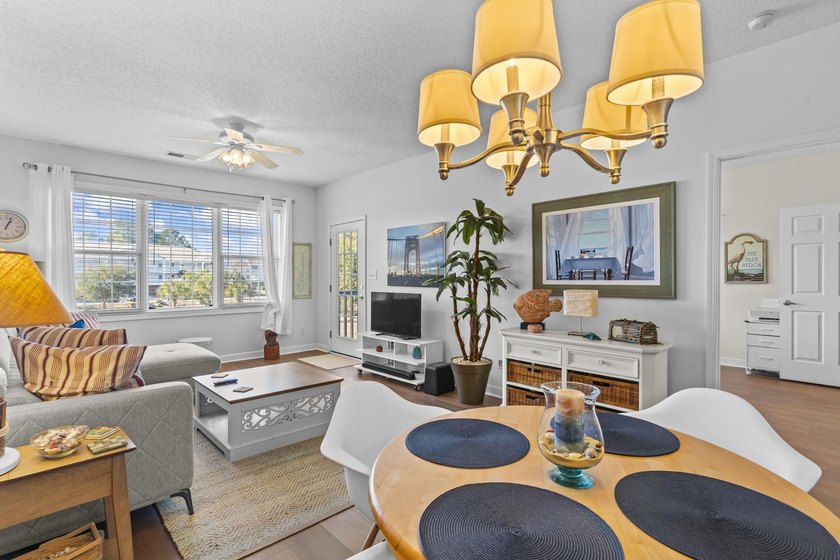 Beautiful 1-bedroom, 1-bath end unit located in the highly - photo 15