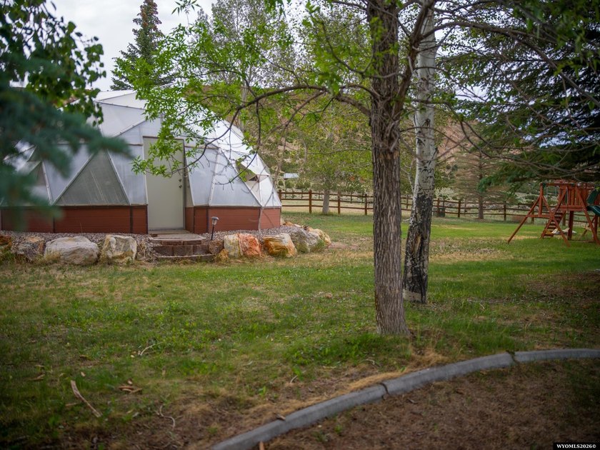 Minutes from Flaming Gorge, this exceptional 2.2-acre property - photo 15