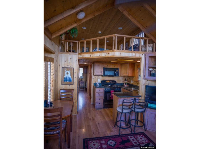 Minutes from Flaming Gorge, this exceptional 2.2-acre property - photo 46