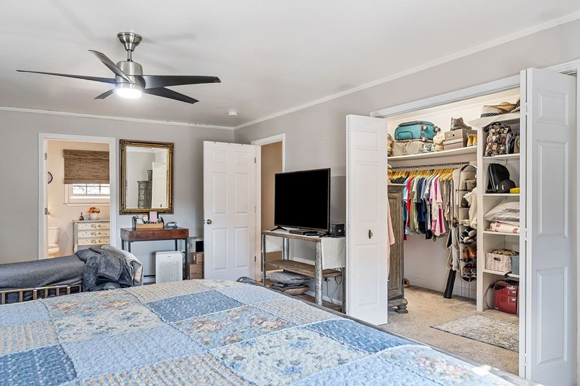 Welcome to 1069 McGregor Ln, a sprawling 3,894-sq.-ft home - photo 25