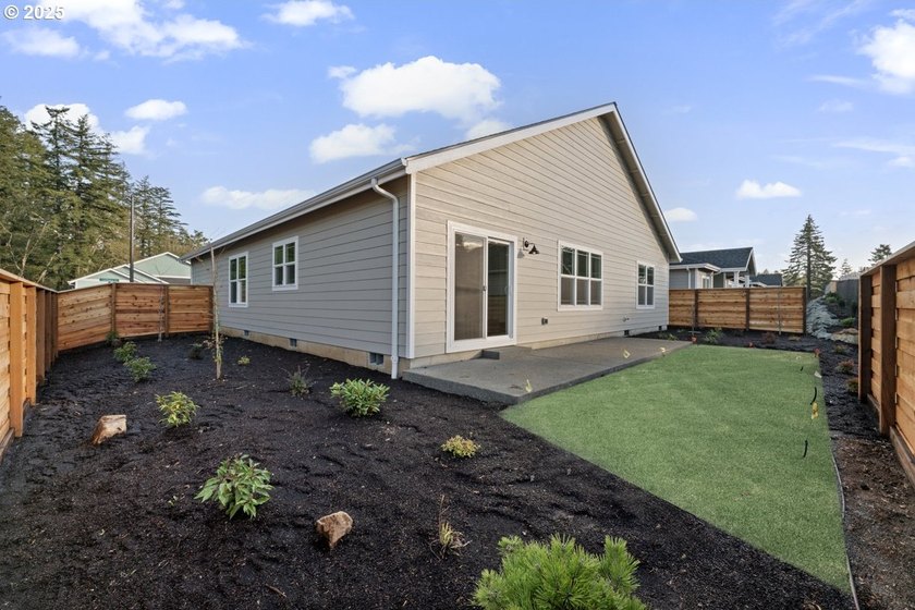 Experience refined coastal living in the brand-new Aspen model - photo 30