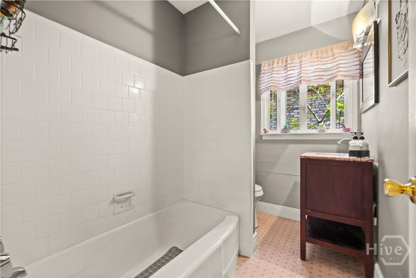 Fantastic opportunity in a highly desirable Savannah - photo 33