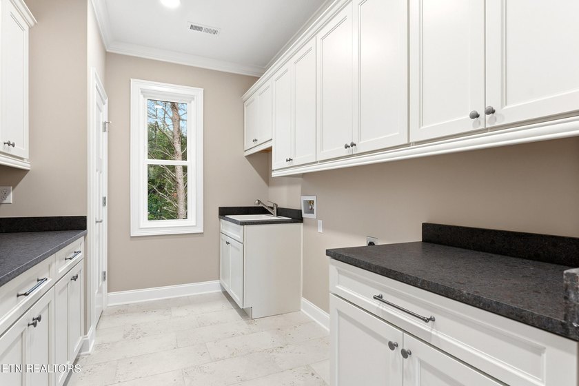 Brand new construction and move-in ready in Tellico Village! - photo 34