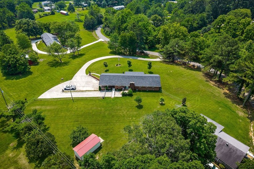 Welcome to 1069 McGregor Ln, a sprawling 3,894-sq.-ft home - photo 34
