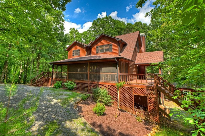 Welcome to your North Georgia mountain retreat! Tucked away on a - photo 2