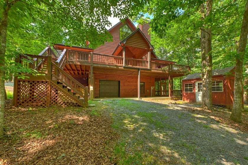 Welcome to your North Georgia mountain retreat! Tucked away on a - photo 3